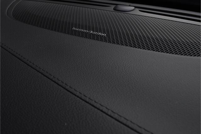 Volvo XC90 2.0 T8 Twin Engine AWD Inscription R-Design 7-Pers. / Standkachel / Luchtvering/ Virtual Cockpit/ Panoramadak/ Trekhaak/