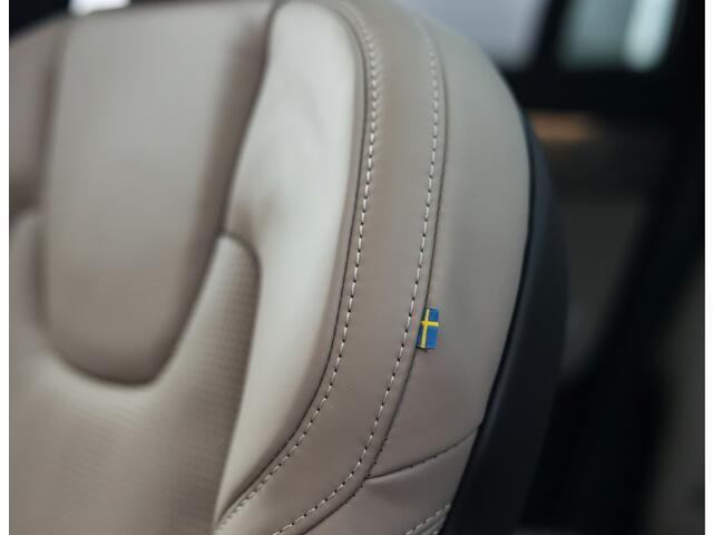 Volvo XC90 T8 AWD Ultra Dark | Direct rijden - Luchtvering - Trekhaak - Bowers&Wilkins