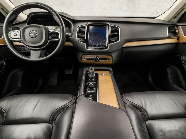Volvo XC90 2.0 T8 Twin Engine AWD Inscription 7 Persoons 408Pk Automaat (PANORAMADAK, GROOT NAVI, MEMORY SEATS, LEDER, CAMERA, STOELVERWARMING, HOUT INLEG, ADAPTIVE CRUISE, GETINT GLAS, NIEUWSTAAT)