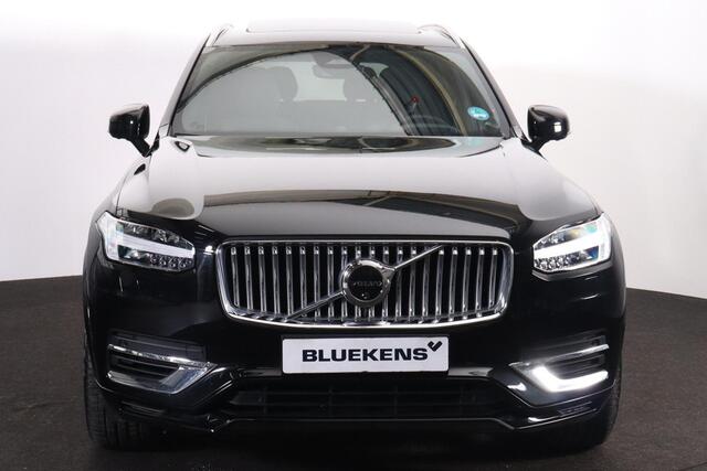 Volvo XC90 T8 Recharge AWD Plus Bright - Luchtvering - Panorama/schuifdak - IntelliSafe Assist & Surround - 360º Camera - Bowers & Wilkins audio - Adaptieve LED koplampen - Verwarmde voorstoelen, stuur & achterbank - Parkeersensoren voor & achter - Elektr. bedienb. 