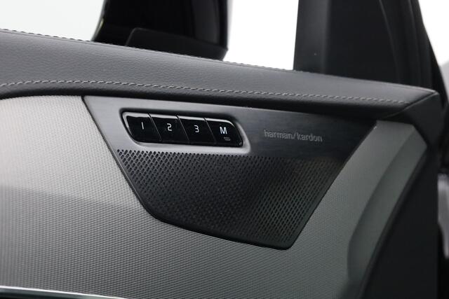 Volvo XC90 T8 Recharge Plus Dark | Long Range | Pilot Assist | Memory seats | 4x Stoelverw. | H&K Audio | Leder | Nav + CarPlay | Keyless | 21''