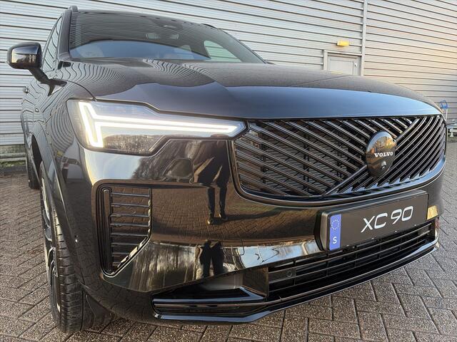 Volvo XC90 T8 Plug-in hybrid AWD Ultra Dark / Gelaagde zijruit(en) / B&W Audio / 22" Velgen / Luchtvering /