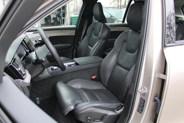 Volvo XC90 T8 Plug-in hybrid AWD Ultra Dark | Full Options | Luchtvering | Bowers & Wilkins