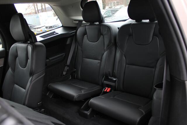 Volvo XC90 T8 Plug-in hybrid AWD Ultra Dark | Full Options | Luchtvering | Bowers & Wilkins