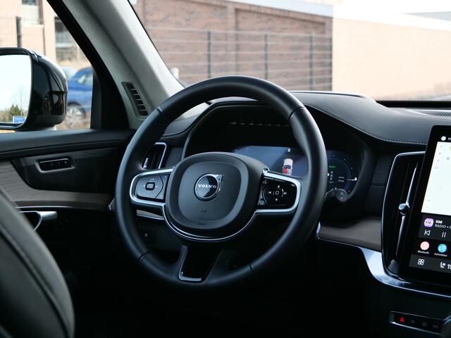 Volvo XC90 2.0 T8 Plug-in hybrid AWD Ultra Dark 455 Pk Automaat 7 persoons Navi / Pano-dak / Apple Carplay / Camera / Stoelverwarming / DAB / Luchtvering