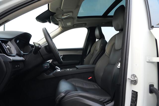 Volvo XC90 2.0 T8 Plug-in hybrid AWD Ultra Dark 455pk Panoramadak/Bowers&Wilkins/360Camera