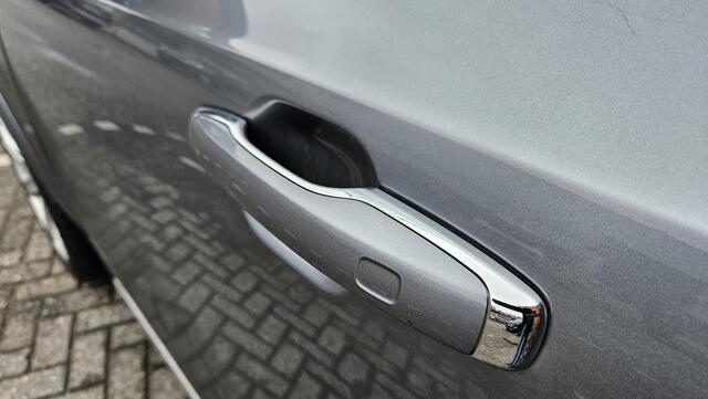 Volvo XC90 2.0 T6 AWD Inscription Prijs is incl. Trekhaak!