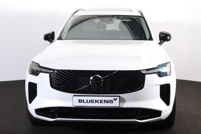 Volvo XC90 T8 Recharge AWD Ultra Dark - Luchtvering - Panorama/schuifdak - IntelliSafe Assist & Surround - 360º Camera - Bowers & Wilkins audio - Adaptieve LED koplampen - Verwarmde voorstoelen, stuur & achterbank - Parkeersensoren voor & achter - Elektr. bedienb. v
