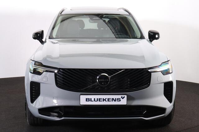 Volvo XC90 T8 Recharge AWD Ultra Dark - Luchtvering - Panorama/schuifdak - IntelliSafe Assist & Surround - 360º Camera - Bowers & Wilkins audio - Adaptieve LED koplampen - Verwarmde voorstoelen, stuur & achterbank - Parkeersensoren voor & achter - Elektr. bedienb. v