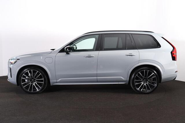 Volvo XC90 T8 Recharge AWD Ultra Dark - Luchtvering - Panorama/schuifdak - IntelliSafe Assist & Surround - 360º Camera - Bowers & Wilkins audio - Adaptieve LED koplampen - Verwarmde voorstoelen, stuur & achterbank - Parkeersensoren voor & achter - Elektr. bedienb. v