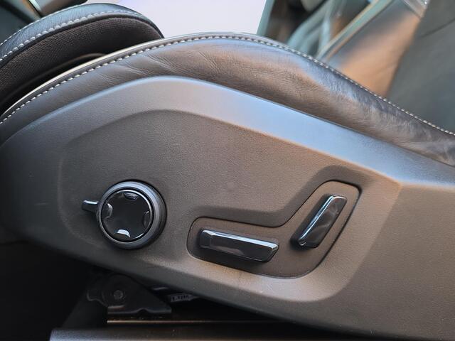 Volvo XC90 2.0 T8 Recharge AWD R-Design Ultimate Dark /Apple Carplay/Luchtvering/360 camera/Panodak/Stoel-stuurverw./HUD/H&K audio/Adaptive Cruise/Full LED/Trekhaak/(MET GARANTIE*)