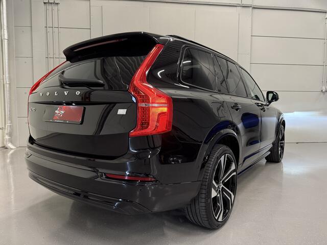 Volvo XC90 T8 Recharge AWD R-Design PANO/LUCHTVERING/TREKHAAK/HEAD-UP/GOOGLE/H&K/MASSAGE+VENTILATIE/22"/360CAMERA/CRYSTAL-POOK/VOLLEDIG VOLVO DEALER HISTORIE