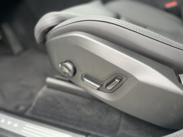 Volvo XC90 T8 Plug-in hybrid AWD Plus Bright | Panoramadak | 7 Zitter | 21 Inch Velgen | Harman/Kardon |