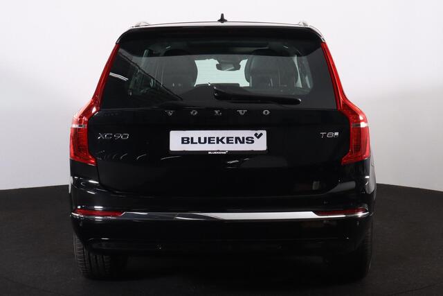 Volvo XC90 T8 Recharge AWD Ultra Bright - Panorama/schuifdak - IntelliSafe Assist & Surround - Harman/Kardon audio - Adaptieve LED koplampen - Parkeercamera achter - Verwarmde voorstoelen, stuur & achterbank - Parkeersensoren voor & achter - Head up display - Elektr