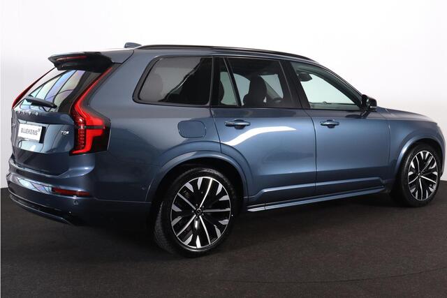 Volvo XC90 T8 Recharge AWD Ultra Dark - Luchtvering - Panorama/schuifdak - IntelliSafe Assist & Surround - 360º Camera - Bowers & Wilkins audio - Adaptieve LED koplampen - Verwarmde voorstoelen, stuur & achterbank - Parkeersensoren voor & achter - Elektr. bedienb. v