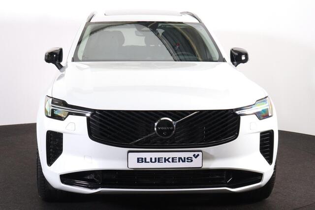 Volvo XC90 T8 Recharge AWD Ultra Dark - Luchtvering - Panorama/schuifdak - IntelliSafe Assist & Surround - 360º Camera - Bowers & Wilkins audio - Adaptieve LED koplampen - Verwarmde voorstoelen, stuur & achterbank - Parkeersensoren voor & achter - Elektr. bedienb. v