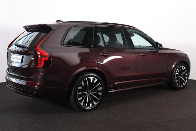 Volvo XC90 T8 Recharge AWD Ultra Dark - Luchtvering - Panorama/schuifdak - IntelliSafe Assist & Surround - 360º Camera - Bowers & Wilkins audio - Adaptieve LED koplampen - Verwarmde voorstoelen, stuur & achterbank - Parkeersensoren voor & achter - Elektr. bedienb. v