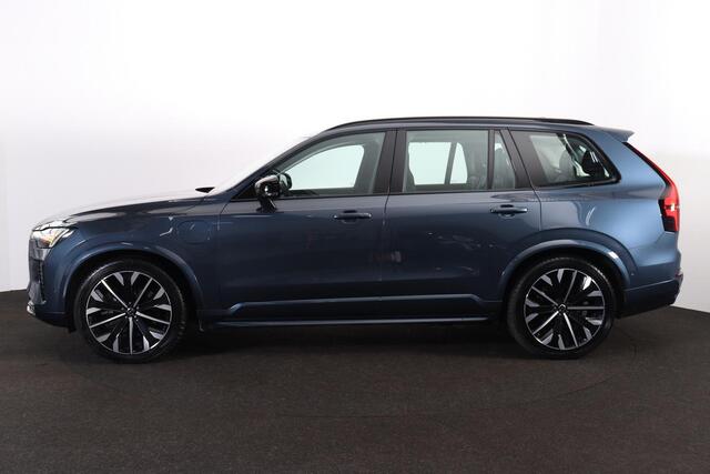 Volvo XC90 T8 Recharge AWD Ultra Dark - Luchtvering - Panorama/schuifdak - IntelliSafe Assist & Surround - 360º Camera - Bowers & Wilkins audio - Adaptieve LED koplampen - Verwarmde voorstoelen, stuur & achterbank - Parkeersensoren voor & achter - Elektr. bedienb. v