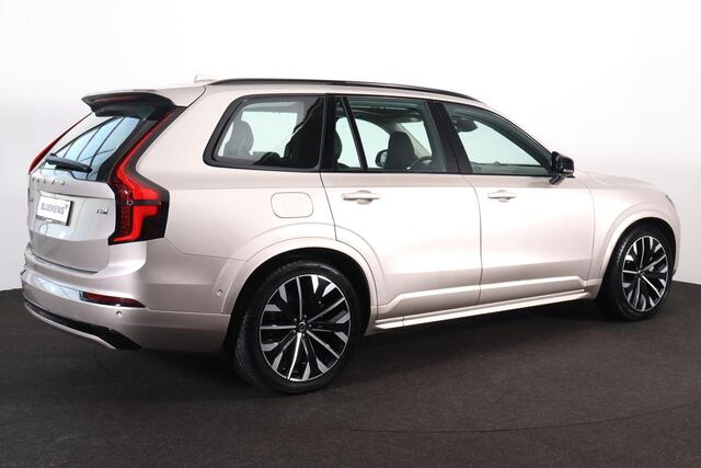 Volvo XC90 T8 Recharge AWD Ultra Dark - Luchtvering - Panorama/schuifdak - IntelliSafe Assist & Surround - 360º Camera - Bowers & Wilkins audio - Adaptieve LED koplampen - Verwarmde voorstoelen, stuur & achterbank - Parkeersensoren voor & achter - Elektr. bedienb. v