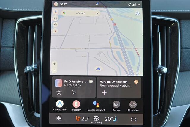 Volvo XC90 T8 Recharge AWD Ultra Dark - Luchtvering - Panorama/schuifdak - IntelliSafe Assist & Surround - 360º Camera - Bowers & Wilkins audio - Adaptieve LED koplampen - Verwarmde voorstoelen, stuur & achterbank - Parkeersensoren voor & achter - Elektr. bedienb. v