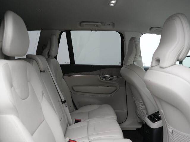 Volvo XC90 T8 Recharge AWD Plus Dark LONG RANGE 7 Persoons PHEV 455pk Dealer O.H. | Trekhaak Af Fabriek | Adaptive Cruise | Camera | Harman / Kardon | Lederen Sportstoelen Memory & Verwarmd | Google Assistent | Keyless | Blis | Stuur Verwarmd | Apple Carplay | Plug