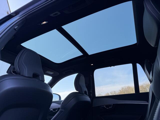 Volvo XC90 2.0 T8 Recharge AWD Ultimate Bright | Long Range | 360 Graden Camera | Lichtmetalen Velgen 21 inch | Trekhaak | Nappaleder | Head-up Display | Keyless Entry | Panoramadak | Elektrisch Verstelbare Voorstoelen | Cruise Control Adaptief | BLIS
