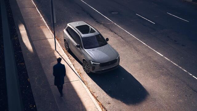 Volvo XC90 T8 AWD Ultra Black Edition Executive | Luchtvering | Head-up display | Massagestoelen | Panoramadak | Google Maps | Bowers & Wilkins