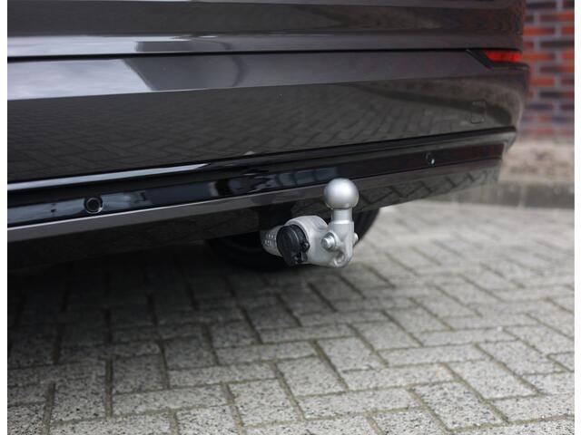 Volvo XC90 T8 AWD Ultra Dark | Pano - Trekhaak - Bowers&Wilkins