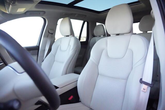 Volvo XC90 2.0 T8 Plug-in hybrid AWD Ultra Dark 455pk Panoramadak/Bowers&Wilkins/Luchtvering