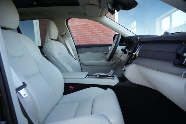 Volvo XC90 2.0 T8 Plug-in hybrid AWD Ultra Dark 455pk Panoramadak/Bowers&Wilkins/Luchtvering
