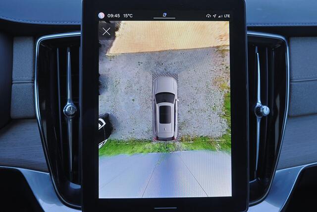 Volvo XC90 T8 Recharge AWD Plus Dark - Luchtvering - Panorama/schuifdak - IntelliSafe Assist & Surround - 360º Camera - Bowers & Wilkins audio - Adaptieve LED koplampen - Verwarmde voorstoelen, stuur & achterbank - Parkeersensoren voor & achter - Elektr. bedienb. vo