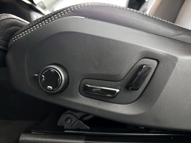 Volvo XC90 T8 Plug-in hybrid AWD Ultra Dark | Panoramadak | 360º camera | Bowers & Wilkins | Luchtvering | Stoelventilatie | Trekhaak