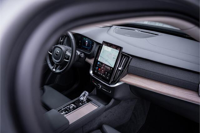 Volvo XC90 2.0 T8 Plug-in hybrid AWD Plus Dark ** Panodak ** Harman/Kardon ** HUD