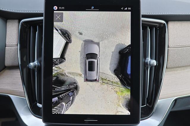 Volvo XC90 T8 Recharge AWD Ultra Bright Exec. Ed. - Luchtvering - Panorama/schuifdak - IntelliSafe Assist & Surround - 360º Camera - Bowers & Wilkins audio - Adaptieve LED koplampen - Verwarmde voorstoelen, stuur & achterbank - Parkeersensoren voor & achter - Elektr
