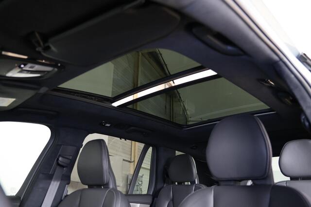 Volvo XC90 T8 Recharge AWD Ultra Black Ed. Exec. - Luchtvering - Panorama/schuifdak - IntelliSafe Assist & Surround - 360º Camera - Bowers & Wilkins audio - Adaptieve LED koplampen - Verwarmde voorstoelen, stuur & achterbank - Parkeersensoren voor & achter - Elektr.