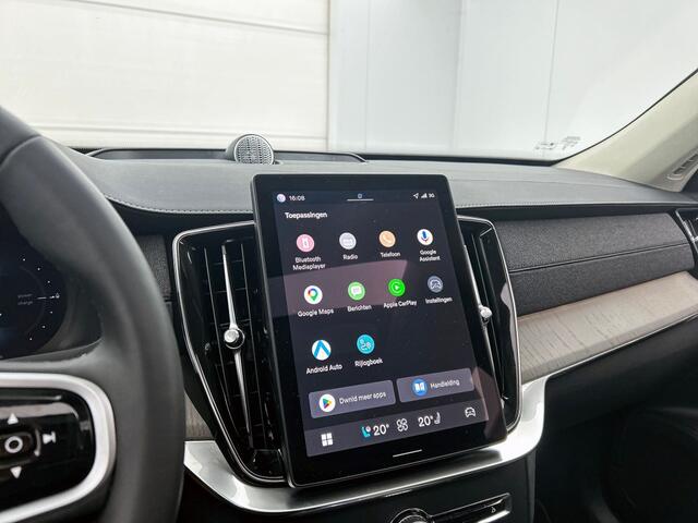 Volvo XC90 Ultra Dark Recharge Plug-In Hybrid AWD