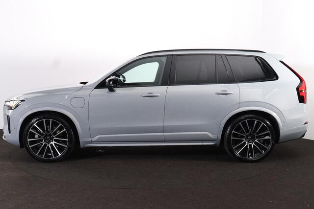 Volvo XC90 T8 Recharge AWD Ultra Black Ed. Exec. - Luchtvering - Panorama/schuifdak - IntelliSafe Assist & Surround - 360º Camera - Bowers & Wilkins audio - Verwarmde voorstoelen, stuur & achterbank - Parkeersensoren voor & achter - Elektr. bedienb. voorstoelen met