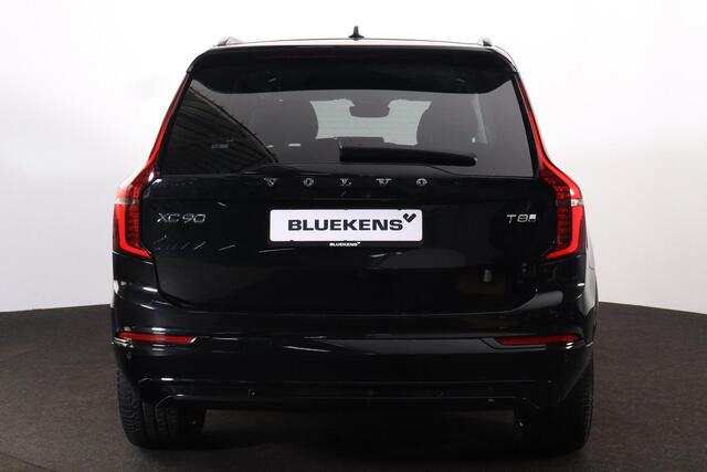 Volvo XC90 T8 Recharge AWD Plus Dark - Luchtvering - Panorama/schuifdak - IntelliSafe Assist & Surround - 360º Camera - Harman/Kardon audio - Adaptieve LED koplampen - Verwarmde voorstoelen, stuur & achterbank - Parkeersensoren voor & achter - Elektr. bedienb. voors