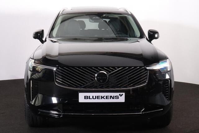 Volvo XC90 T8 Recharge AWD Ultra Bright - Luchtvering - Panorama/schuifdak - IntelliSafe Assist & Surround - 360º Camera - Bowers & Wilkins audio - Adaptieve LED koplampen - Verwarmde voorstoelen, stuur & achterbank - Parkeersensoren voor & achter - Elektr. bedienb.