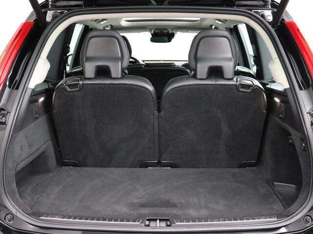 Volvo XC90 2.0 T5 AWD Inscription | 7 Persoons! | Panoramadak | Pilot Assist | Trekhaak!