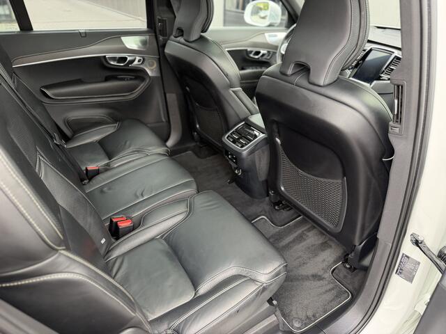 Volvo XC90 T6 AWD R-Design 7-Persoons | Panorama | B&W | Luchtvering | 22" | HUD | Wegkl. Trekhaak