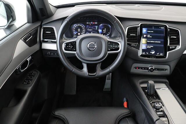 Volvo XC90 T8 RECHARGE AWD R-DESIGN -PANO.DAK|HARMAN/KARDON|LUCHTVERING|GEVENT.LEDER+MASSAGE|360°CAM|HEAD-UP DISP.|ADAP.LED|TREKHAAK|22"ALL-SEASON