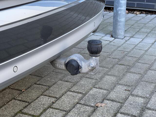 Volvo XC90 2.0 T8 Twin Engine AWD Inscription / 7 Persoons / Panoramadak / Luchtvering / Trekhaak / 20 Inch / Harman Kardon / Comfortstoelen / Stoelverwarming / Achteruitrijcamera / LED / Elektrisch Verstelbare Stoelen