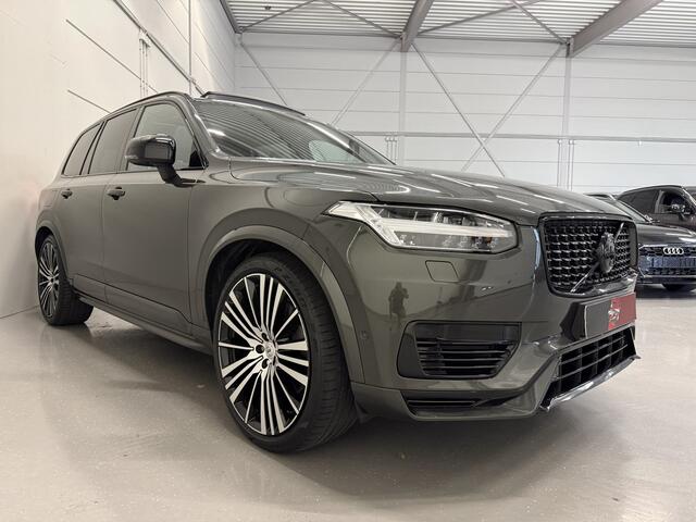 Volvo XC90 T8 Recharge AWD R-Design 49.000km/PANO/LUCHTVERING/TREKHAAK/22"/HEAD-UP/H&K/LEER-ALCANTARA R-DESIGN SP. STOELEN/MEMORY/ACC/PILOT-ASSIST/PINE-GREY/NET OH BEURT GEHAD BIJ VOLVO