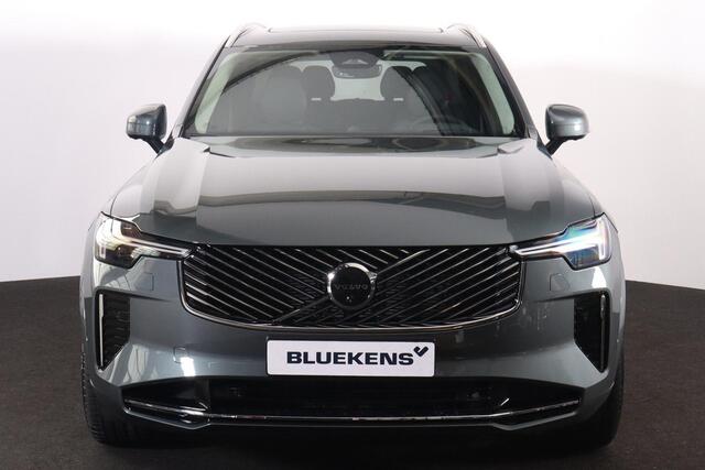 Volvo XC90 T8 Recharge AWD Ultra Dark Exec. Ed. - Luchtvering - Panorama/schuifdak - IntelliSafe Assist & Surround - 360º Camera - Bowers & Wilkins audio - Adaptieve LED koplampen - Verwarmde voorstoelen, stuur & achterbank - Parkeersensoren voor & achter - Elektr.