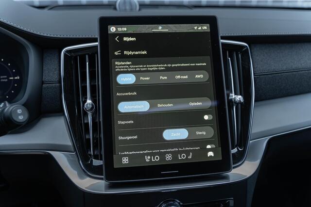 Volvo XC90 T8 Plug-in hybrid AWD Ultra Black Ed. Exec. | Google | Long Range | Bowers & Wilkins Audio | Memory | Luchtvering | Stoelventilatie | Massage | Panoramadak | Gelamineerde Zijruiten Rondom | Nappa Lederen Bekleding | Zwarte Hemelbekleding | Keyless | Getin