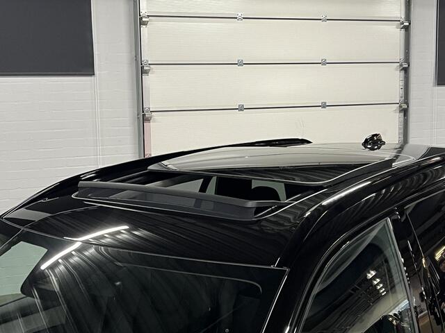 Volvo XC90 2.0 T8 Plug-in hybrid AWD Ultra Black Edition Luchtvering | Trekhaak | Open dak | Bowers & Wilkins | Massage | Stoelventilatie/-verwarming | 360 camera | Head-up | Blis | Google