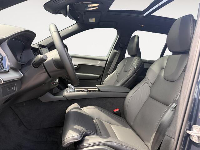 Volvo XC90 2.0 T8 Plug-in hybrid AWD Ultra Black Edition | Luchtvering | Trekhaak | Massage | Stoelventilatie |