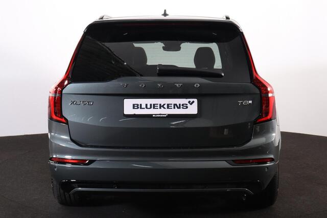 Volvo XC90 T8 Recharge AWD Ultra Dark Exec. Ed. - Luchtvering - Panorama/schuifdak - IntelliSafe Assist & Surround - 360º Camera - Bowers & Wilkins audio - Adaptieve LED koplampen - Verwarmde voorstoelen, stuur & achterbank - Parkeersensoren voor & achter - Elektr. 