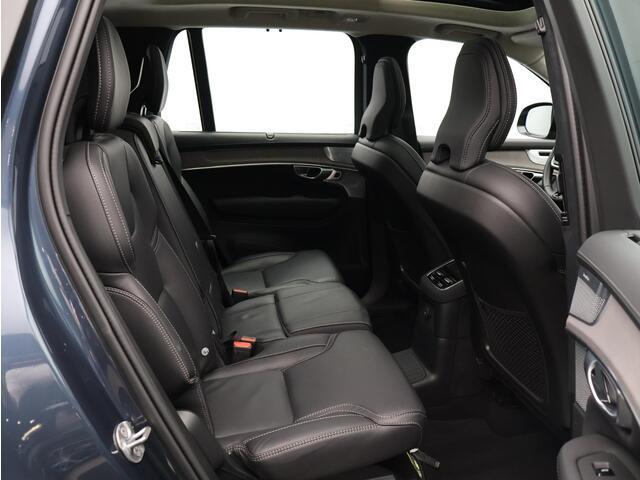 Volvo XC90 T8 455PK Plug-in hybrid AWD Ultra Dark / Bowers & Wilkins / Luchtvering / Gelamineerd Glas / Nappa Leder Met Ventilatie / 21" / Panoramisch Dak / Trekhaak /